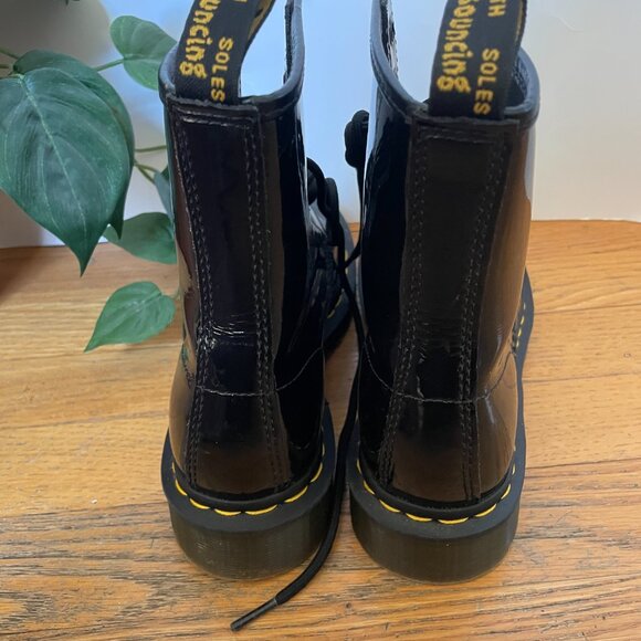 DR. MARTENS 11821 Women's Boot Patent Leather Combat Boots Black Size 7 - Picture 8 of 9